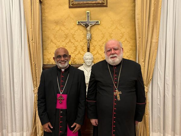 Besuch von Großerzbischof Mar Raphael bei Erzbischof Pedro López Quintana, Apostolischer Nuntius in Österreich